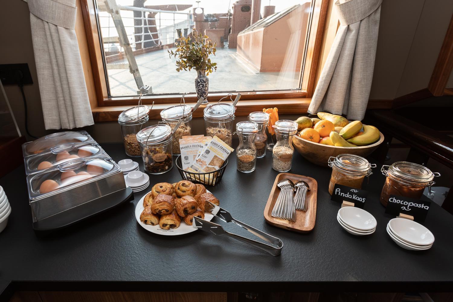 Hotelboot Koningin Emma I Kloeg Collection Vlissingen Ngoại thất bức ảnh